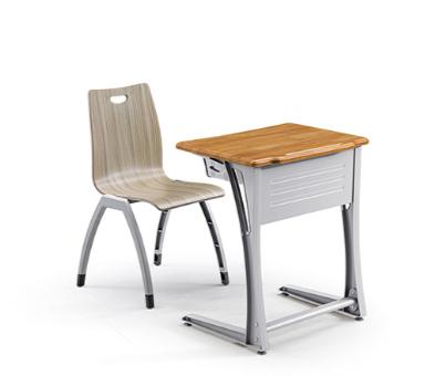 課桌椅內(nèi)部 課桌椅內(nèi)部